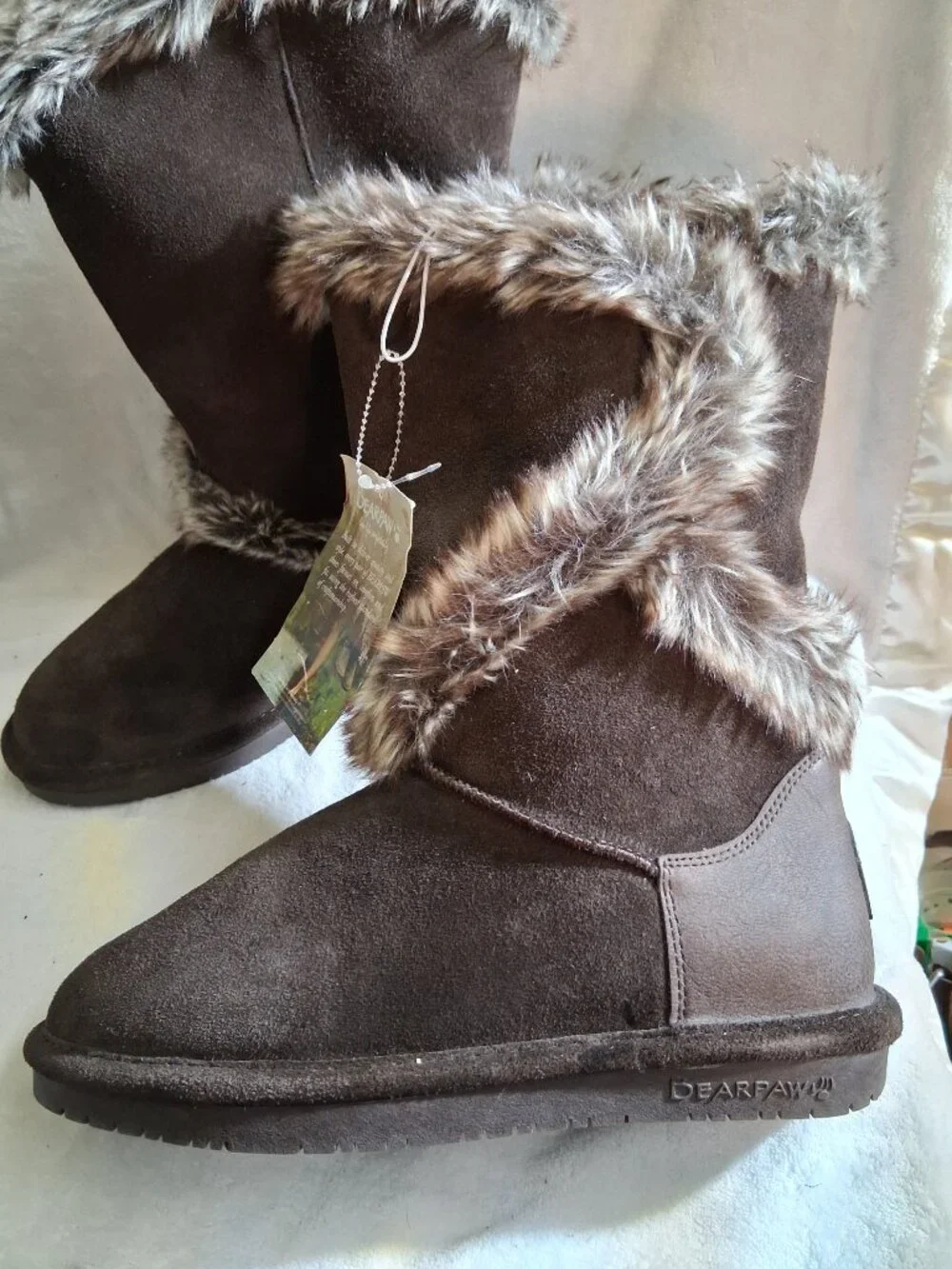 Woman's nwt size 7 Bearpaw Sheila tall winter boots